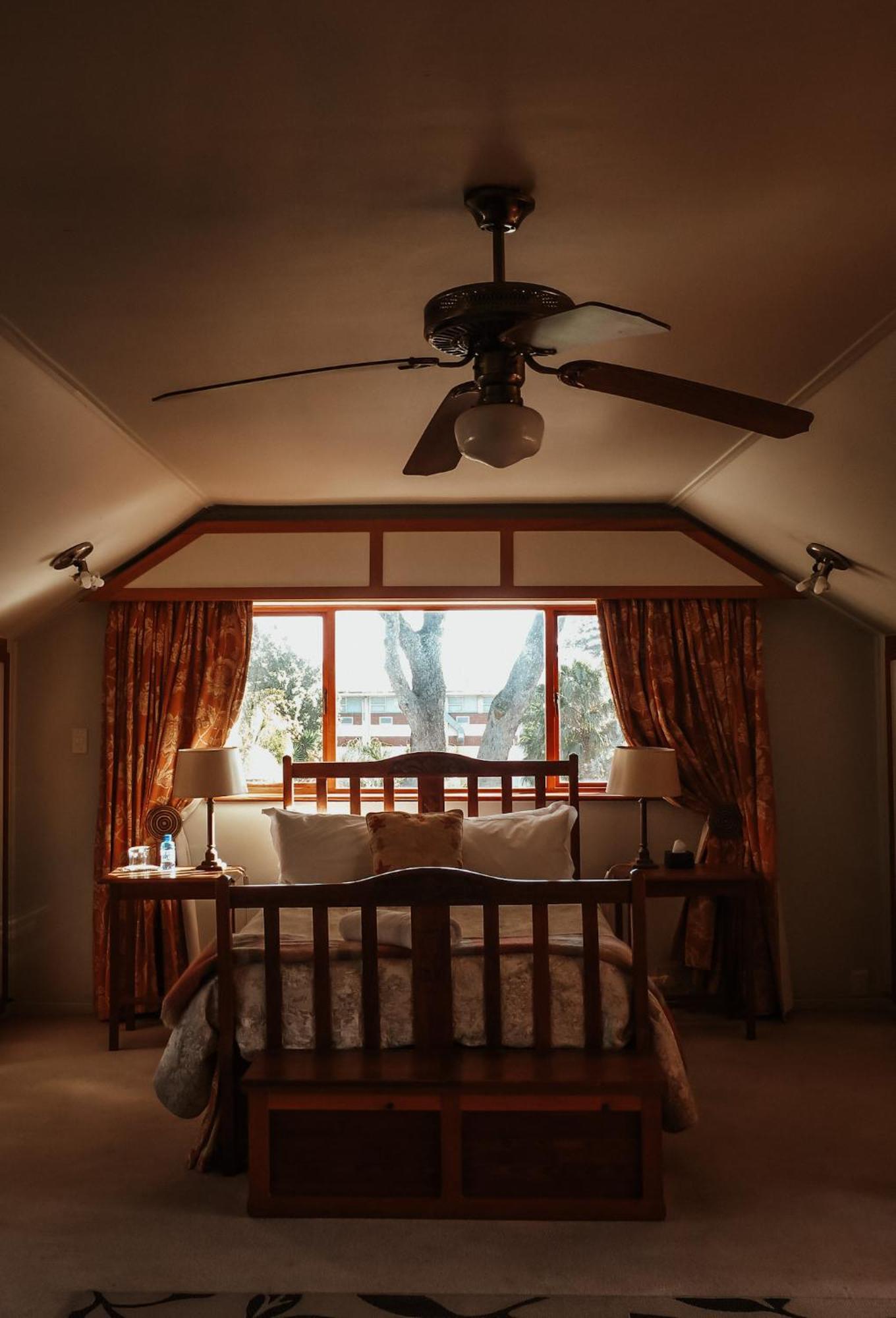 King George'S Guest House Порт Елизабет Екстериор снимка